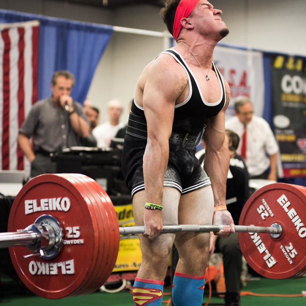 Interviewee Sean noriega deadlift in a powerlifting competition